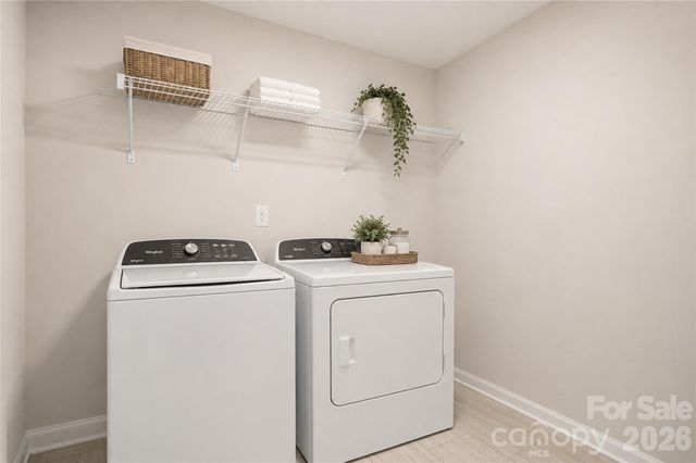 2239 Dardan Woods Drive, Charlotte, NC 28215
