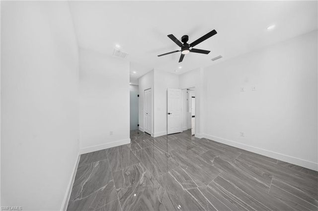 2621 40th ST W, Lehigh Acres, FL 33971