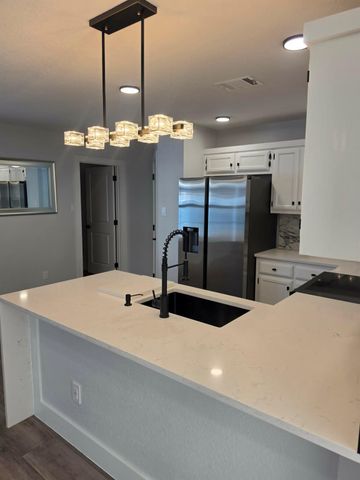 845 Topaz LN, Leander, TX 78641