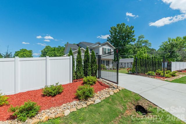 116 Ridge Road, Lexington, NC 27295