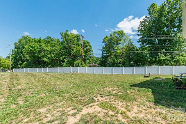 116 Ridge Road, Lexington, NC 27295