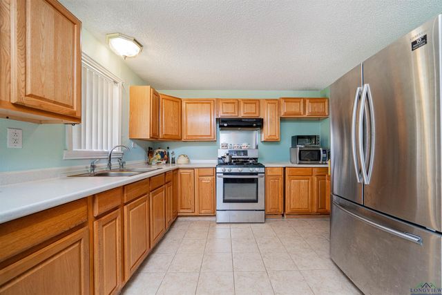 2910 Evans, Marshall, TX 75670