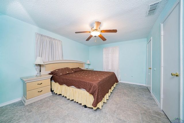 2910 Evans, Marshall, TX 75670