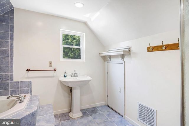 13550 TRAVILAH, North Potomac, MD 20878