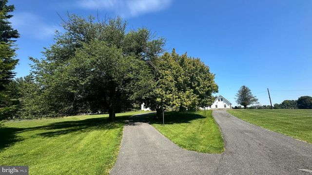 13550 TRAVILAH, North Potomac, MD 20878