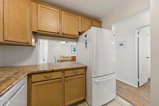 1 Osborne Place 54, Sea Bright, NJ 07760