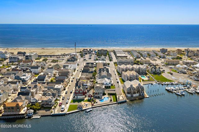 1 Osborne Place 54, Sea Bright, NJ 07760