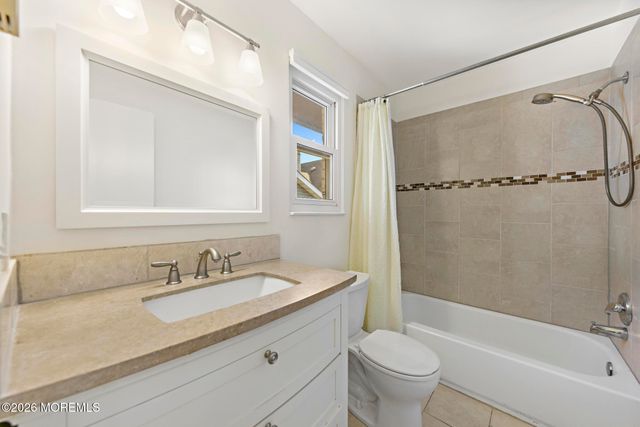 1 Osborne Place 54, Sea Bright, NJ 07760