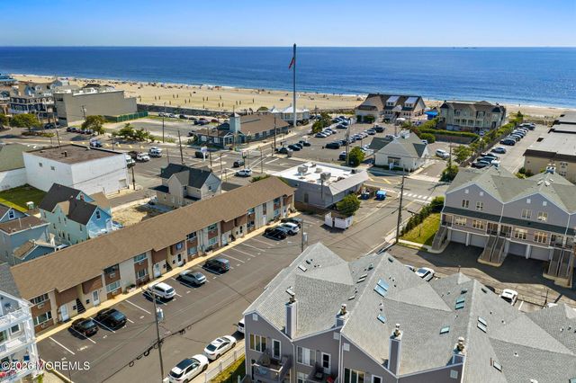 1 Osborne Place 54, Sea Bright, NJ 07760
