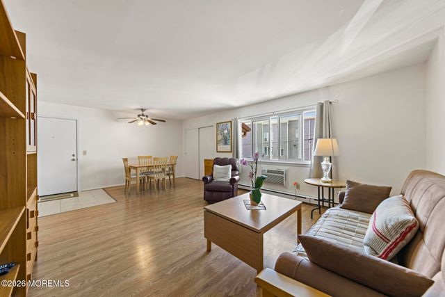 1 Osborne Place 54, Sea Bright, NJ 07760