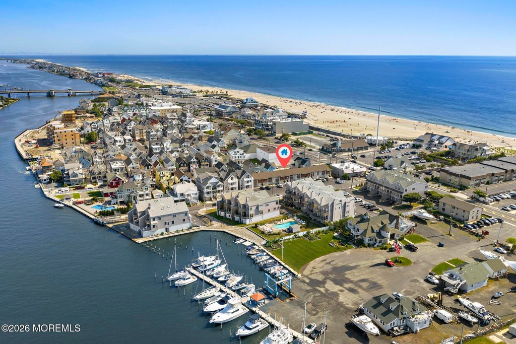 1 Osborne Place 54, Sea Bright, NJ 07760