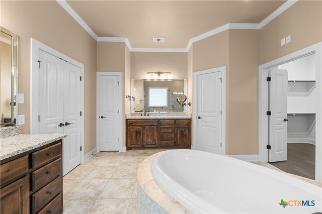 12 Lago Verde Lane, Belton, TX 76513