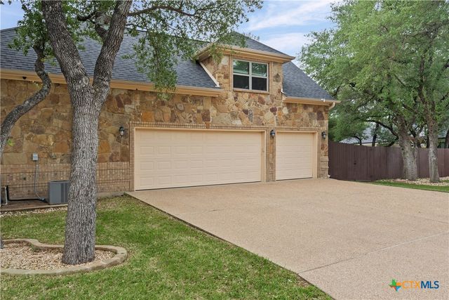 12 Lago Verde Lane, Belton, TX 76513