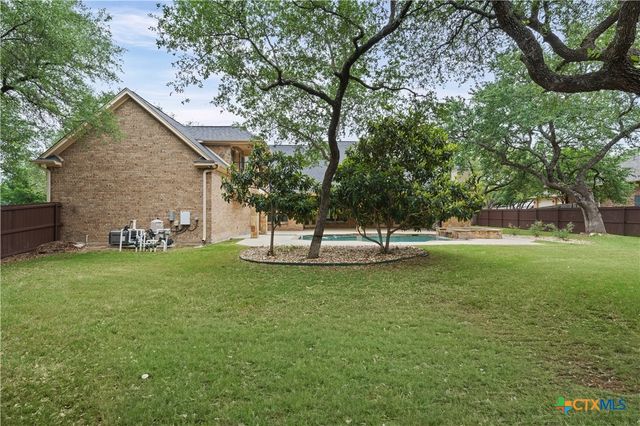 12 Lago Verde Lane, Belton, TX 76513