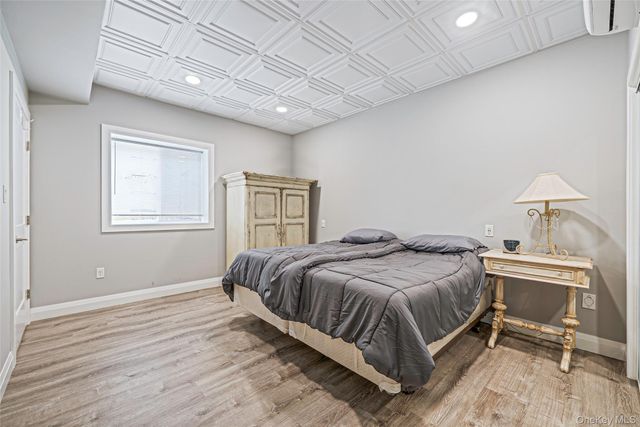 52102 Beech Tree Lane, Plainview, NY 11803