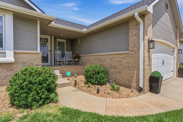 6306 W Brookview St, Wichita, KS 67205