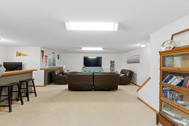 6306 W Brookview St, Wichita, KS 67205