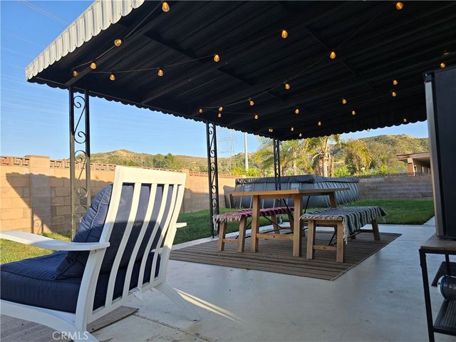 27708 Stardale, Saugus, CA 91350
