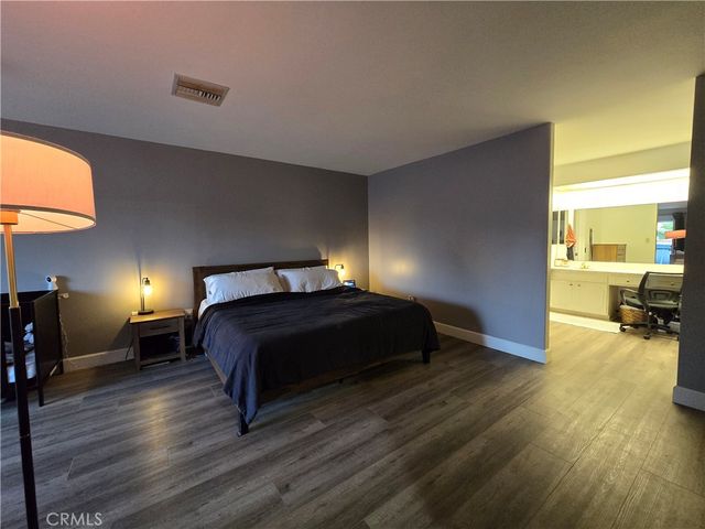 27708 Stardale, Saugus, CA 91350
