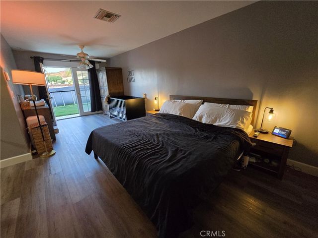 27708 Stardale, Saugus, CA 91350