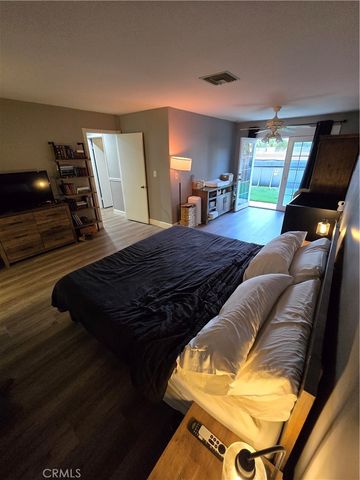 27708 Stardale, Saugus, CA 91350