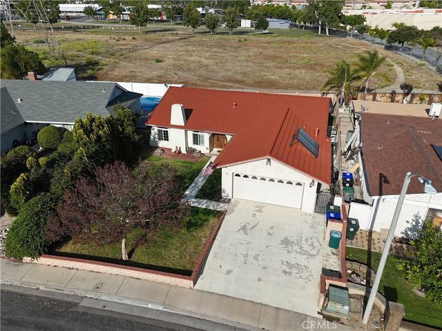 27708 Stardale, Saugus, CA 91350