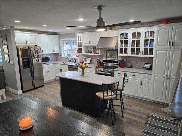 27708 Stardale, Saugus, CA 91350