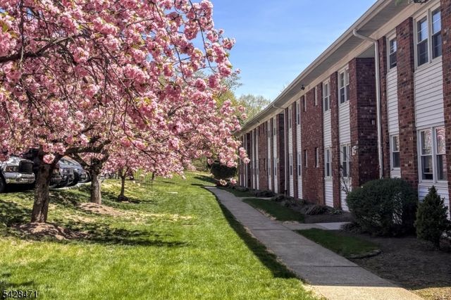 100 Pierson Miller Dr 11, Pompton Lakes Boro, NJ 07442