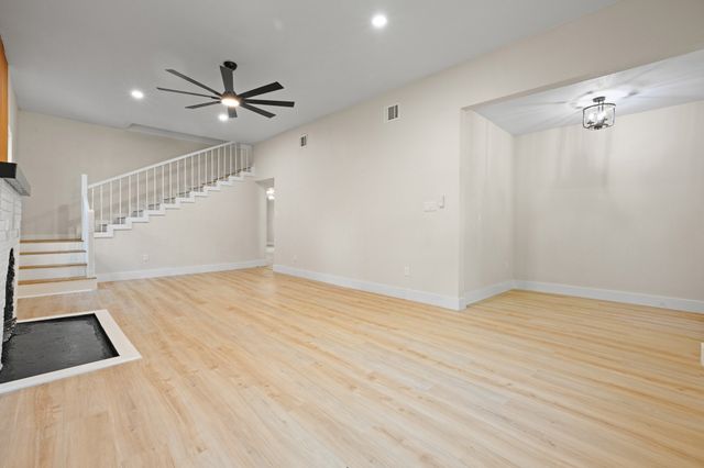 310 N Walnut Street, Cleburne, TX 76033
