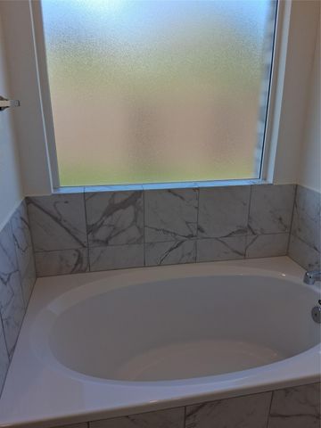 2121 Golden Grain LN, Georgetown, TX 78628