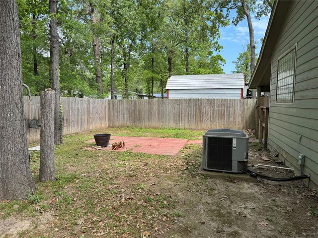 160 Belize Drive, Point Blank, TX 77364