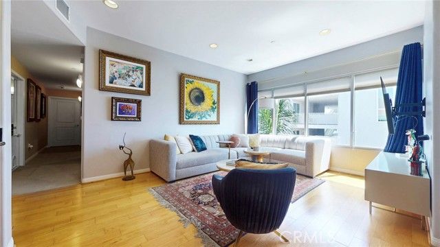 4821 Bakman Avenue 405, North Hollywood (los Angeles), CA 91601