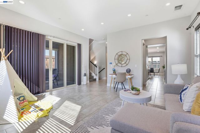 1380 Brookline Loop, Pleasanton, CA 94566
