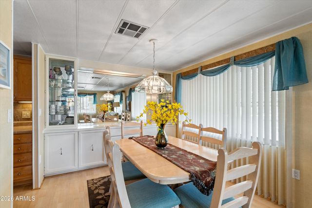 305 S Val Vista Drive 246, Mesa, AZ 85204