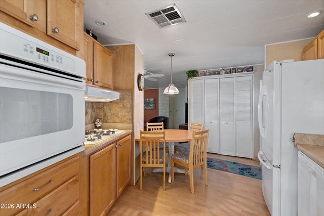 305 S Val Vista Drive 246, Mesa, AZ 85204