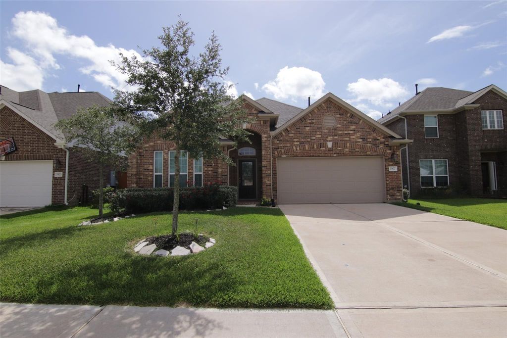 1907 Benbrook Hollow Lane, Brookshire, TX 77441
