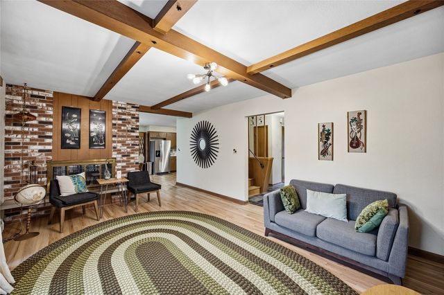 2330 Northview Drive, Marion, IA 52302