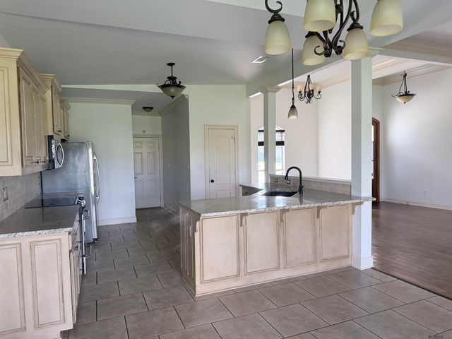 10144 Garden Oaks Ave, Denham Springs, LA 70706