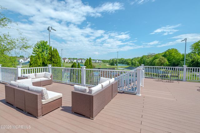 12 Crenshaw Court, Monroe, NJ 08831