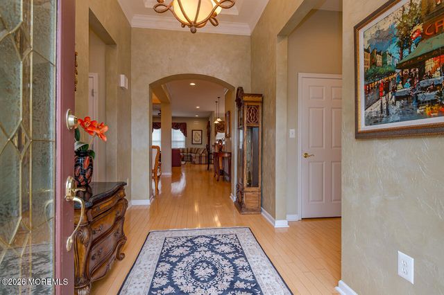 12 Crenshaw Court, Monroe, NJ 08831