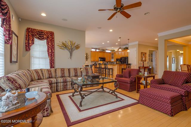 12 Crenshaw Court, Monroe, NJ 08831