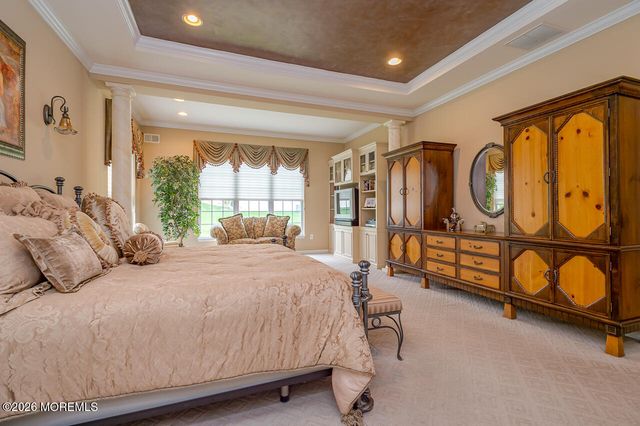 12 Crenshaw Court, Monroe, NJ 08831