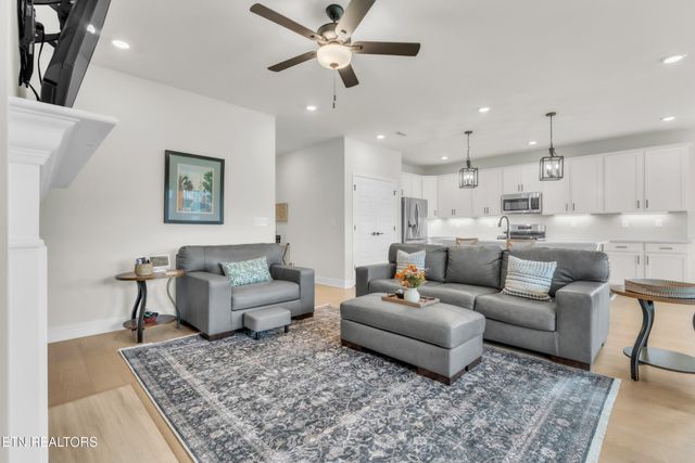 510 Sugar Maple Tr, Lenoir City, TN 37771