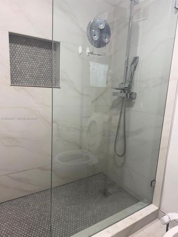 671 NE 195th St 208E, Miami, FL 33179