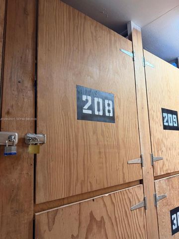 671 NE 195th St 208E, Miami, FL 33179