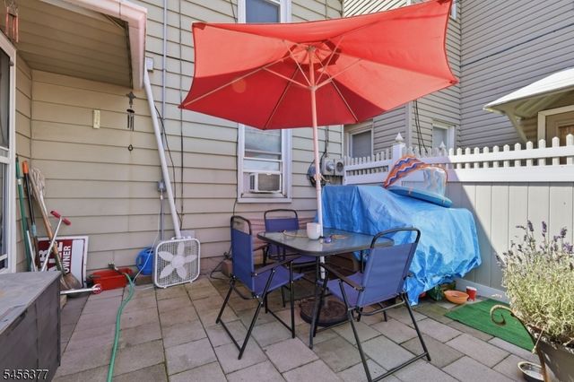 589 S Main St, Phillipsburg Town, NJ 08865