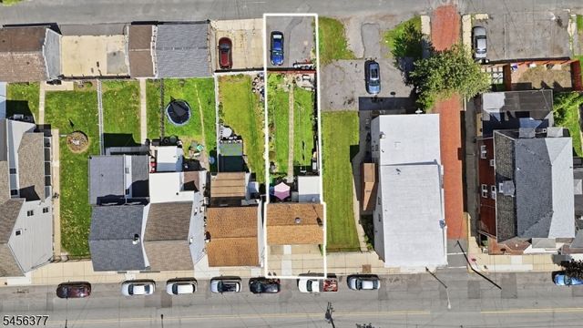 589 S Main St, Phillipsburg Town, NJ 08865