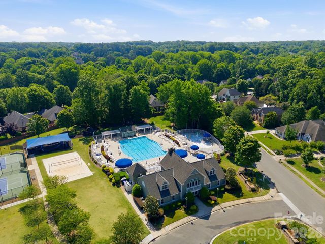 15704 Framingham Lane, Huntersville, NC 28078