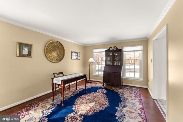 20 N LOWERY CT, Sterling, VA 20165