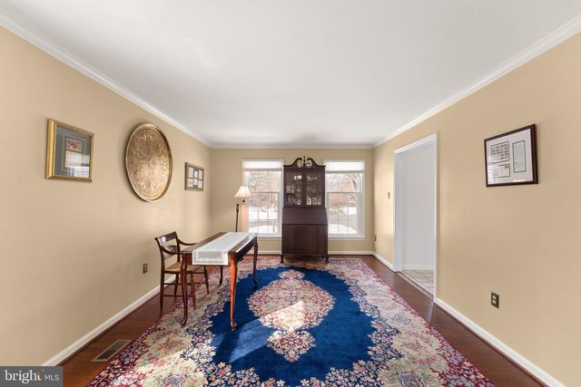 20 N LOWERY CT, Sterling, VA 20165